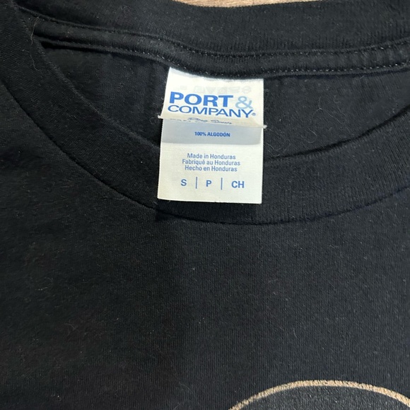 Women’s tee. Size small - Picture 2 of 2